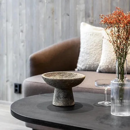 North Silence 16a By Hilla * Levi