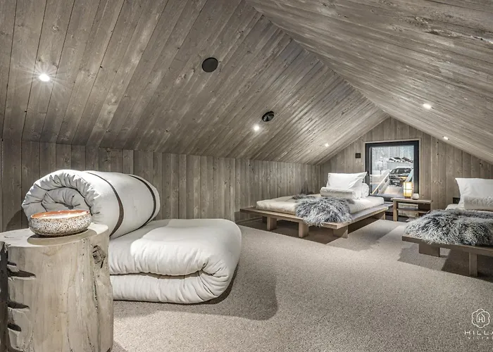 North Silence 16a By Hilla *